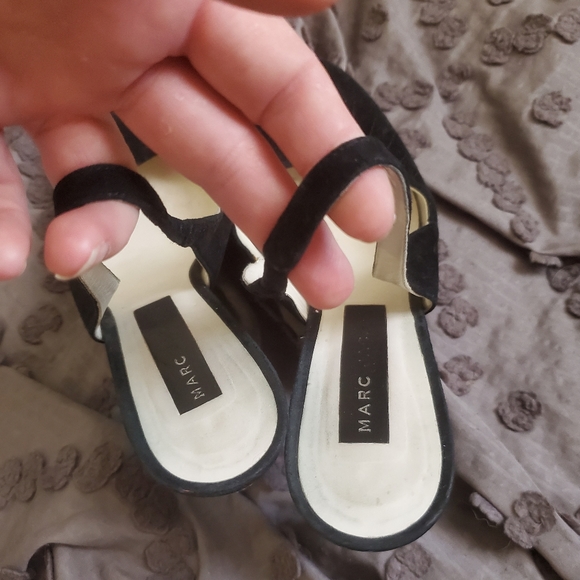 Marc Jacobs Black Suede Slingback Pumps. Made in Italy. - Picture 9 of 11